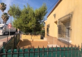 Дом с участком на продажу в городе Orihuela. Фото