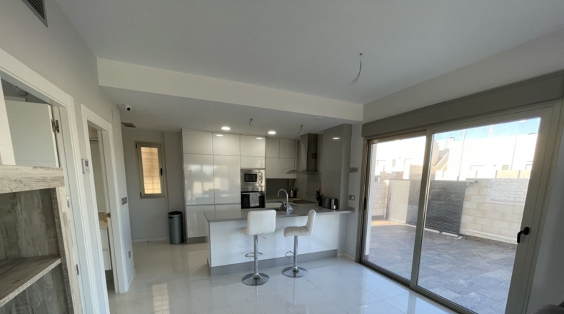 Alicante - Orihuela - 230m2