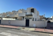 Chalet independiente con terreno en venta en la España, Orihuela, ref: TR11211 foto