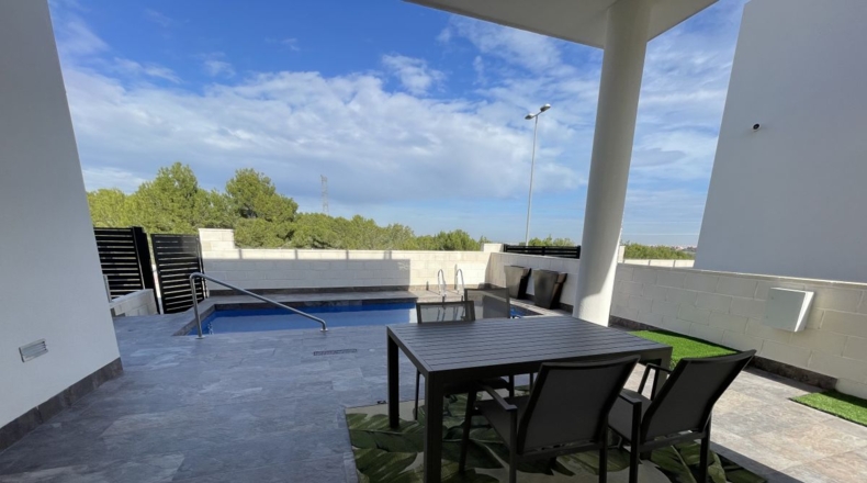 Alicante - La Zenia - 257m2
