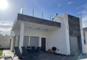 Chalet independiente con terreno en venta en Orihuela ref: TR22706 foto