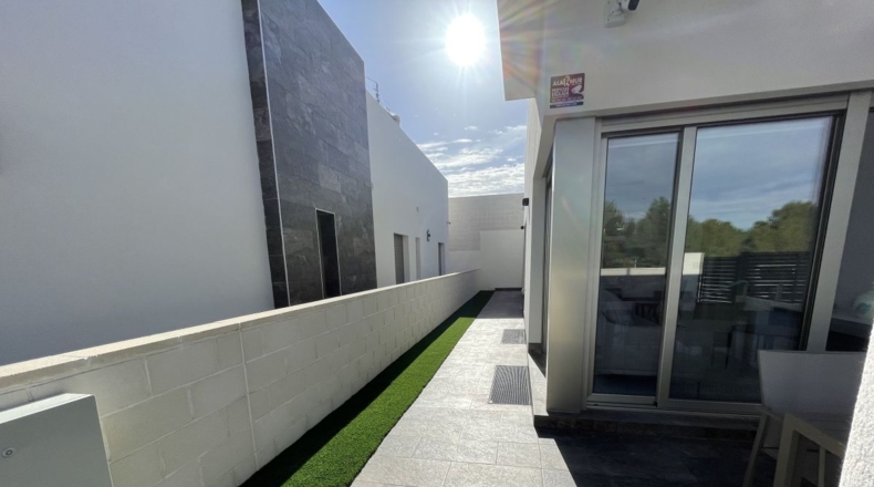 Alicante - La Zenia - 257m2