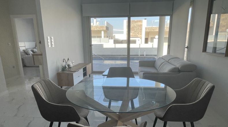 Alicante - La Zenia - 251m2
