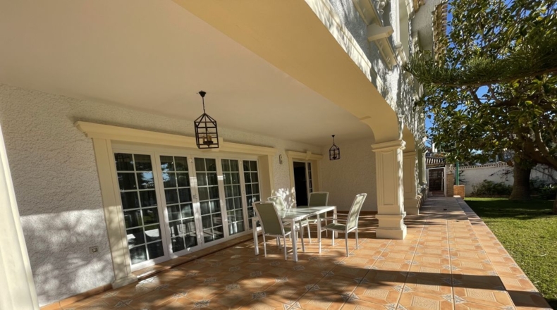 Alicante - La Zenia - 1445m2