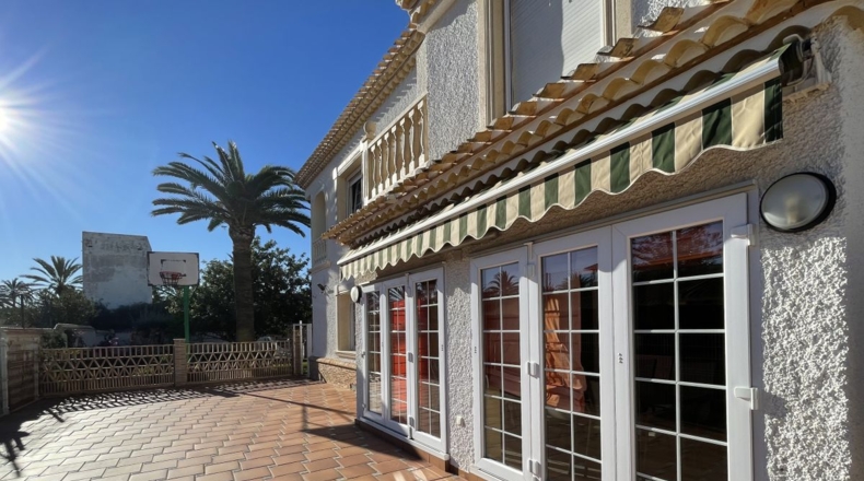 Alicante - La Zenia - 1445m2