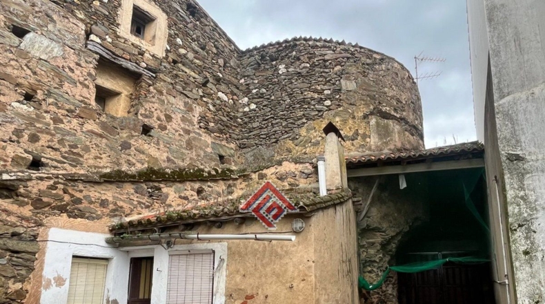 Caceres - Jaraicejo - 535m2