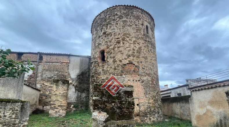 Caceres - Jaraicejo - 535m2