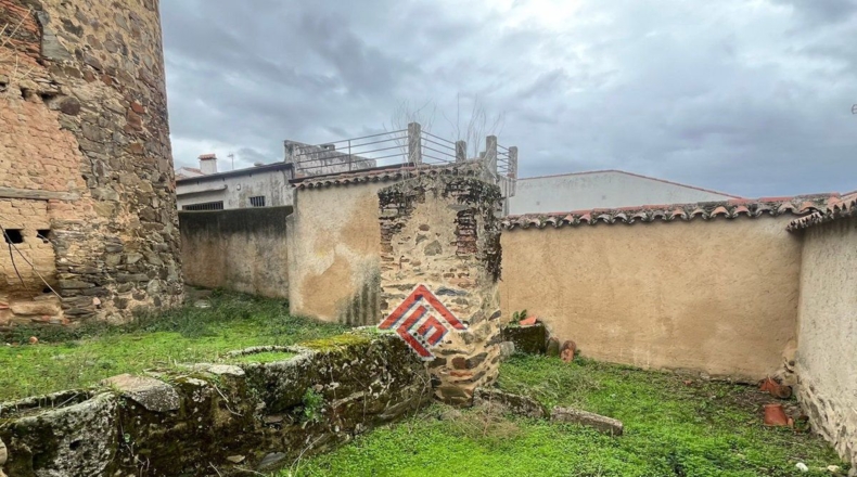 Caceres - Jaraicejo - 535m2