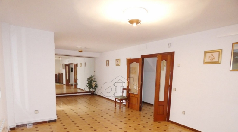 Мадрид - Alcalá de Henares - 300m2