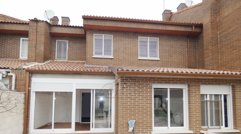 Мадрид - Alcalá de Henares - 300m2