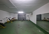 Отдельно стоящий дом с участком на продажу в городе Polanco. Фото