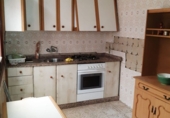 Отдельно стоящий дом с участком на продажу в городе Arcos de la Frontera. Фото