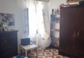 Отдельно стоящий дом с участком на продажу в городе Arcos de la Frontera. Фото