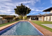 Chalet independiente con terreno en venta en Borriol ref: TR235432 foto