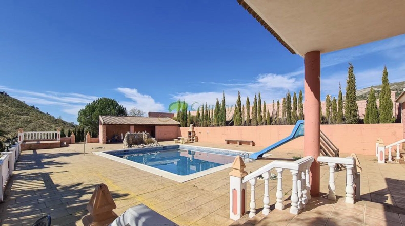 Málaga - Canillas de Aceituno - 6000m2