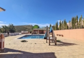 Casa de camp amb terreny en venda a Canillas de Aceituno ref.: TR36926 foto