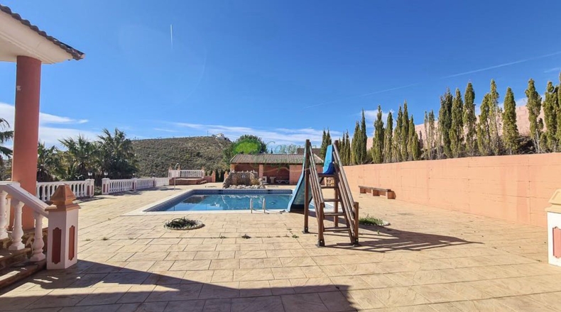 Málaga - Canillas de Aceituno - 6000m2