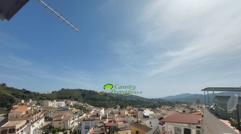 Málaga - Cómpeta - 184m2