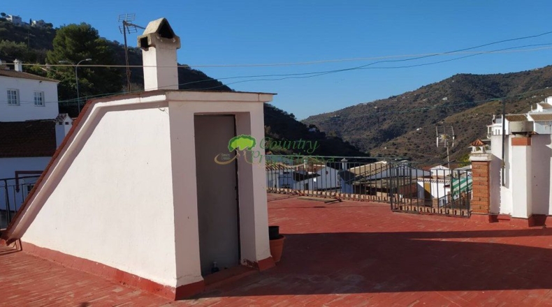 Málaga - Sayalonga - 238m2