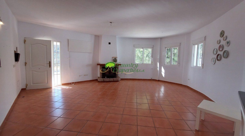 Málaga - Cómpeta - 3077m2