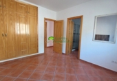 Casa de camp amb terreny en venda a Cómpeta ref.: TR61200 foto
