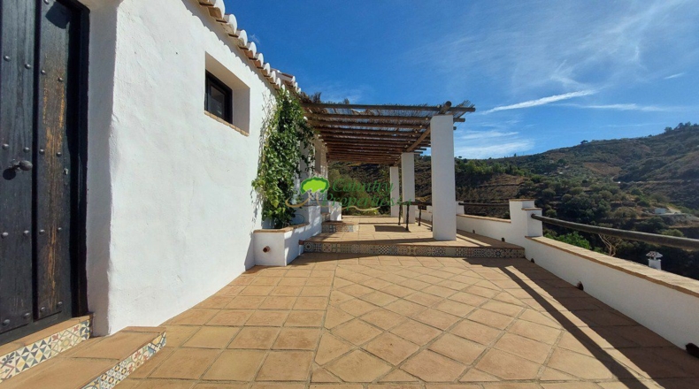 Málaga - Cómpeta - 3077m2