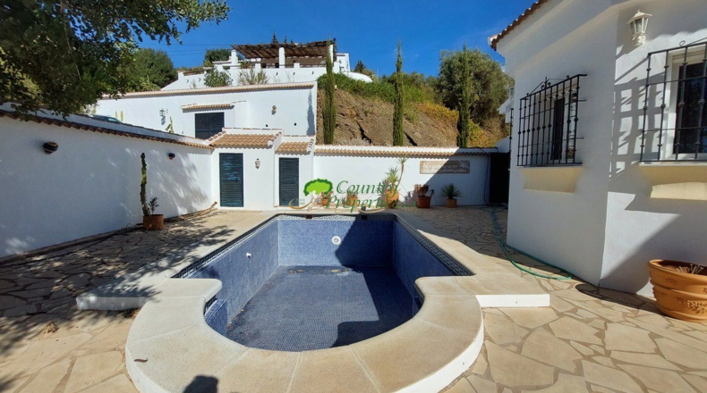 Málaga - Cómpeta - 3077m2