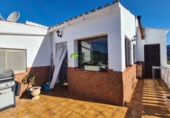 Casa de camp amb terreny en venda a Cómpeta ref.: TR104529 foto