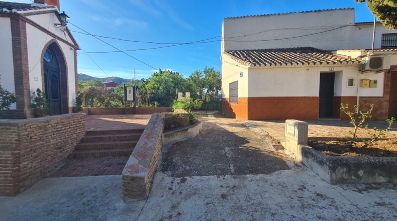 Málaga - Los Gómez - 1257m2