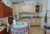 Дом с участком на продажу в городе Sayalonga. Фото