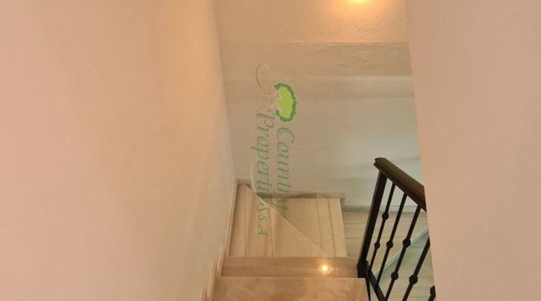 Málaga - Cómpeta - 284m2