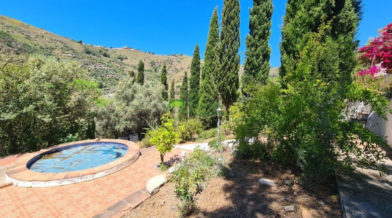 Málaga - Cómpeta - 6867m2