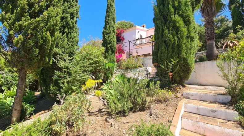 Málaga - Cómpeta - 6867m2