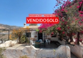 Casa de camp amb terreny en venda a Vélez-Málaga ref.: TR261539 foto