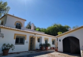 Casa de camp amb terreny en venda a Cómpeta ref.: TR349159 foto