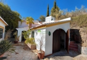 Casa de camp amb terreny en venda a Cómpeta ref.: TR349159 foto