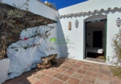 Casa de camp amb terreny en venda a Cómpeta ref.: TR375259 foto