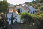 Casa de camp amb terreny en venda a Cómpeta ref.: TR375259 foto