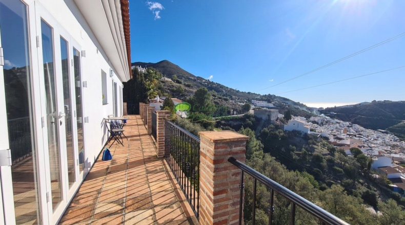 Málaga - Cómpeta - 1000m2