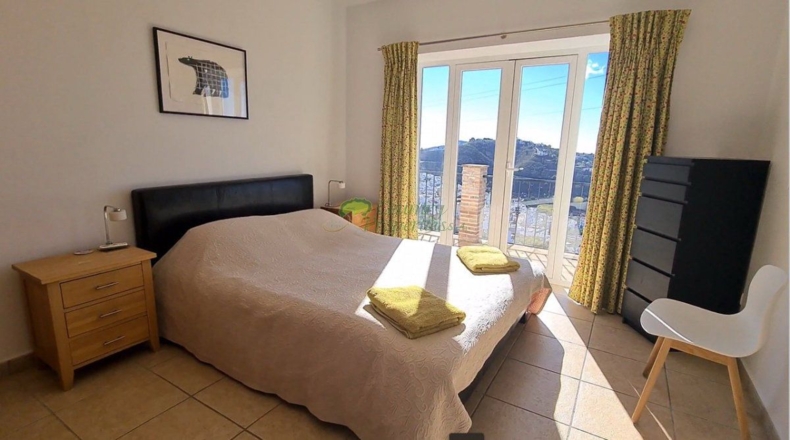 Málaga - Cómpeta - 1000m2