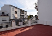 Дом с участком на продажу в городе Torrox. Фото