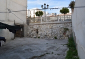 Дом с участком на продажу в городе Torrox. Фото