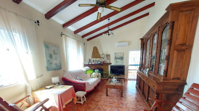Málaga - Cómpeta - 3718m2