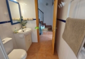 Дом с участком на продажу в городе Torrox. Фото