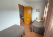 Дом с участком на продажу в городе Torrox. Фото
