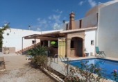 Casa de camp amb terreny en venda a Vélez-Málaga ref.: TR200033 foto