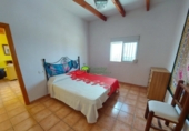 Casa de camp amb terreny en venda a Vélez-Málaga ref.: TR200033 foto