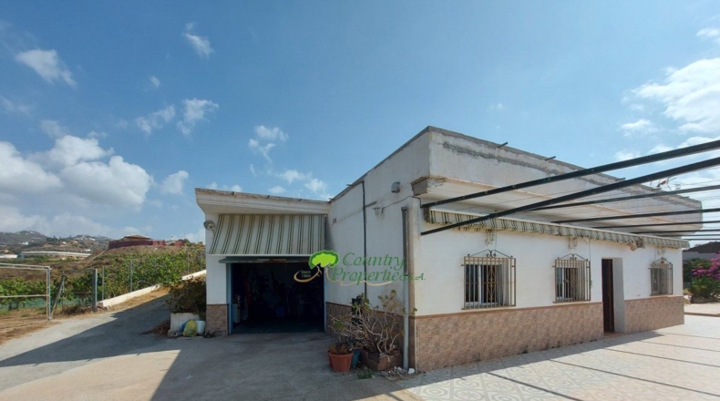 Málaga - Vélez-Málaga - 10700m2