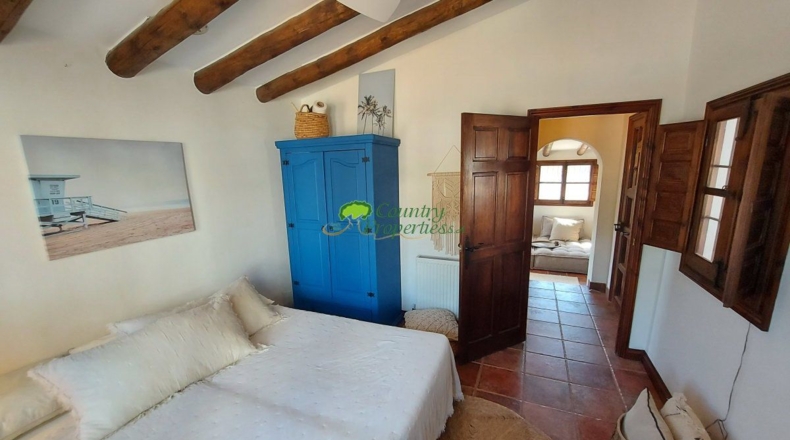 Málaga - Cómpeta - 12355m2