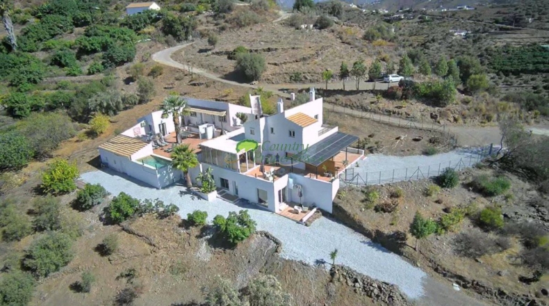 Málaga - Cómpeta - 23335m2